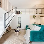Chic 3br Heart Of District 7- Gem *