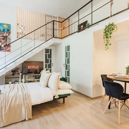 Chic 3br Heart Of District 7- Gem דירה בודפשט