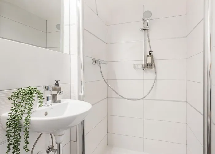 Chic 3br Heart Of District 7- Gem Appartement Budapest