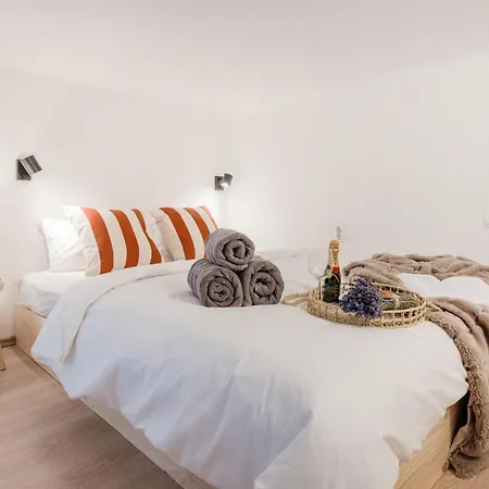 Chic 3br Heart Of District 7- Gem 부다페스트