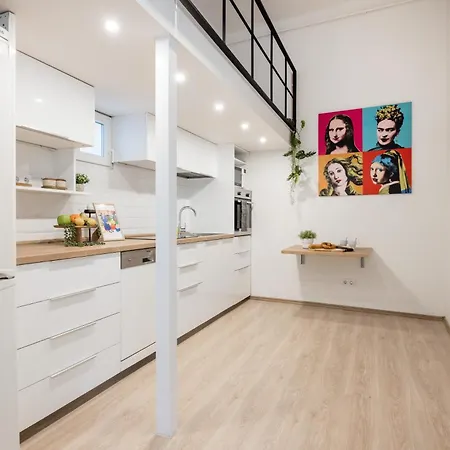 Chic 3br Heart Of District 7- Gem 아파트 *