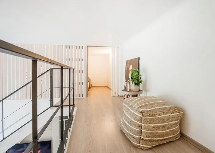 Chic 3br Heart Of District 7- Gem