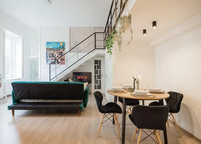 Chic 3br Heart Of District 7- Gem Apartmán
